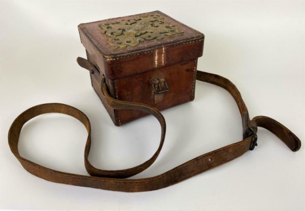 Victorian Leather Compass Carrying Case - Image 2
