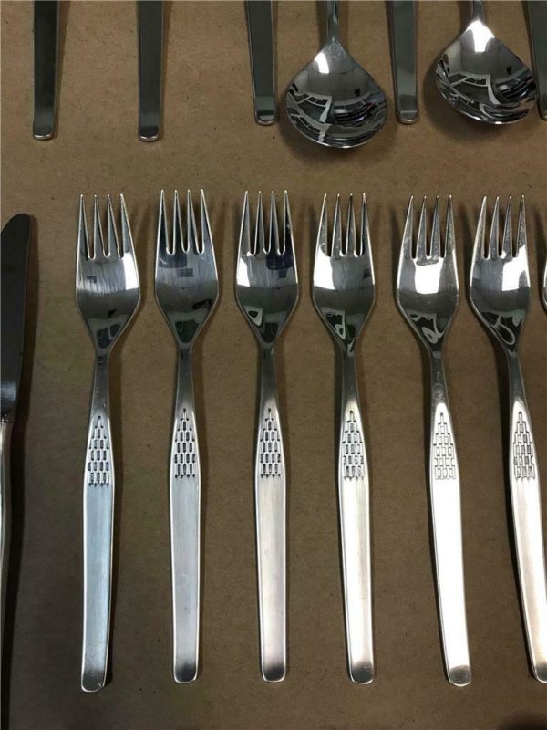 82pc Burberg Silver Plate Flatware - Image 10